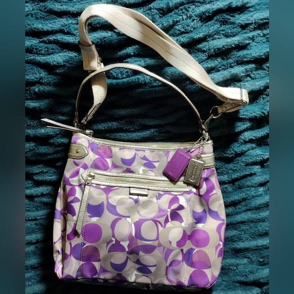 Coach Daisy Kaleidoscope Print Convertible Hobo Bag - Picture 1 of 8